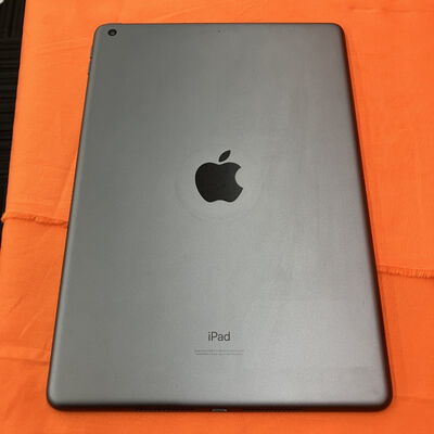 【なんば店】中古  Apple iPad 10.2インチ (第8世代/2020) Wi-Fi 32GB スペースグレイ MYL92J/A 143620【在庫処分!】 