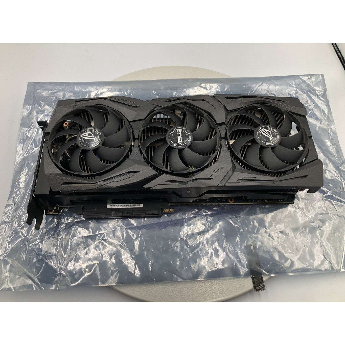 中古 ASUS ROG-STRIX-RTX2070S-O8G-GAMING 4680002943 （319233