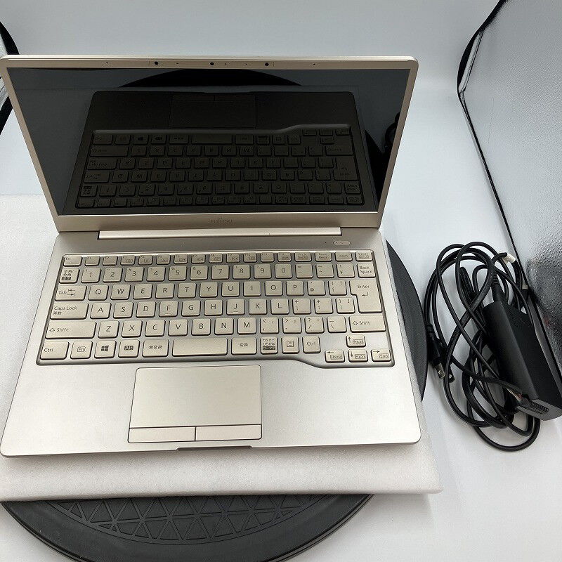 ☆軽量高性能☆ 富士通 CH75/F3 第11世代 i5-1135G7 富士通 FMV LIFEBOOK CH75/F3 Core i5・8GBメモリ・SSD 256GB