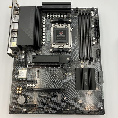 【新潟店】中古  ASRock B650 PG Lightning WiFi (B650 AM5 ATX DDR5) 3290006911 