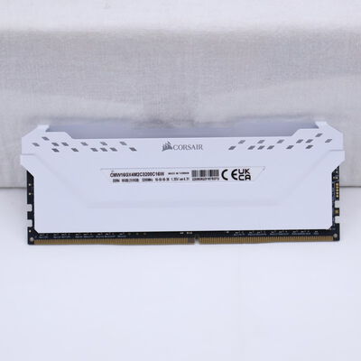 【通販センター】中古  PC4-25600 8GB デスクトップ用(DDR4-3200) 140727 