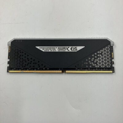 【なんば店】中古  PC4-25600 32GB デスクトップ用(DDR4-3200) 143224 