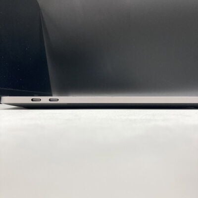 【熊本浜線店】中古  Apple MacBook Pro 13.3インチ (Core i5 2.0GHz/16GB/1TB) スペースグレイ Touch Bar Magic Keyboard搭載モデル MWP52J/A (Early 2020) 142640 