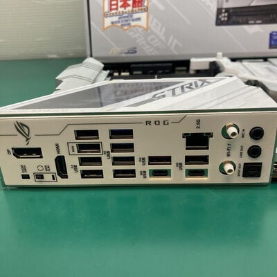 【浦添城間店(沖縄)】中古  ASUS ROG STRIX Z790-A GAMING WIFI II (Z790 1700 ATX) 175354 