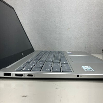 【町田店】中古  HP Laptop 15-fd0043TU 3330003250 