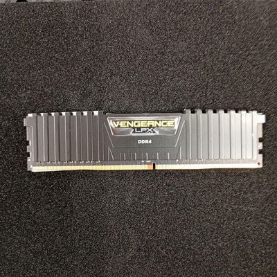 【大須店】中古  PC4-21300 8GB デスクトップ用(DDR4-2666) 126165 