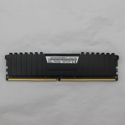 【通販センター】中古  PC4-21300 8GB デスクトップ用(DDR4-2666) 126165 