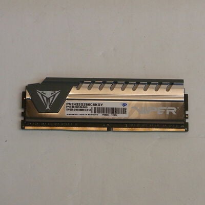 【京都店】中古  PC4-21300 16GB デスクトップ用(DDR4-2666) 135638 