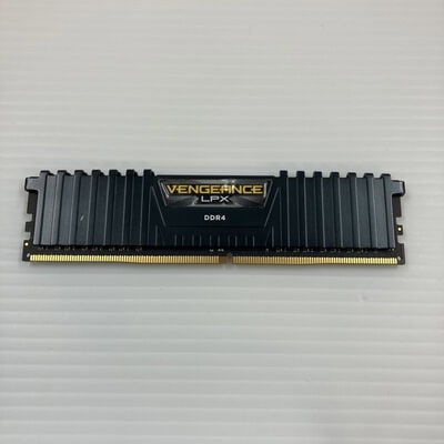 【秋葉原本店】中古  PC4-21300 8GB デスクトップ用(DDR4-2666) 126165 