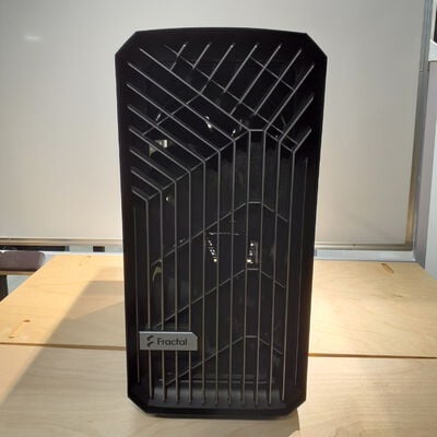 【鹿児島店】中古  自作PC(Ryzen 7 9800X3D/32GB/SSD1TB/W11H) 4700000729 
