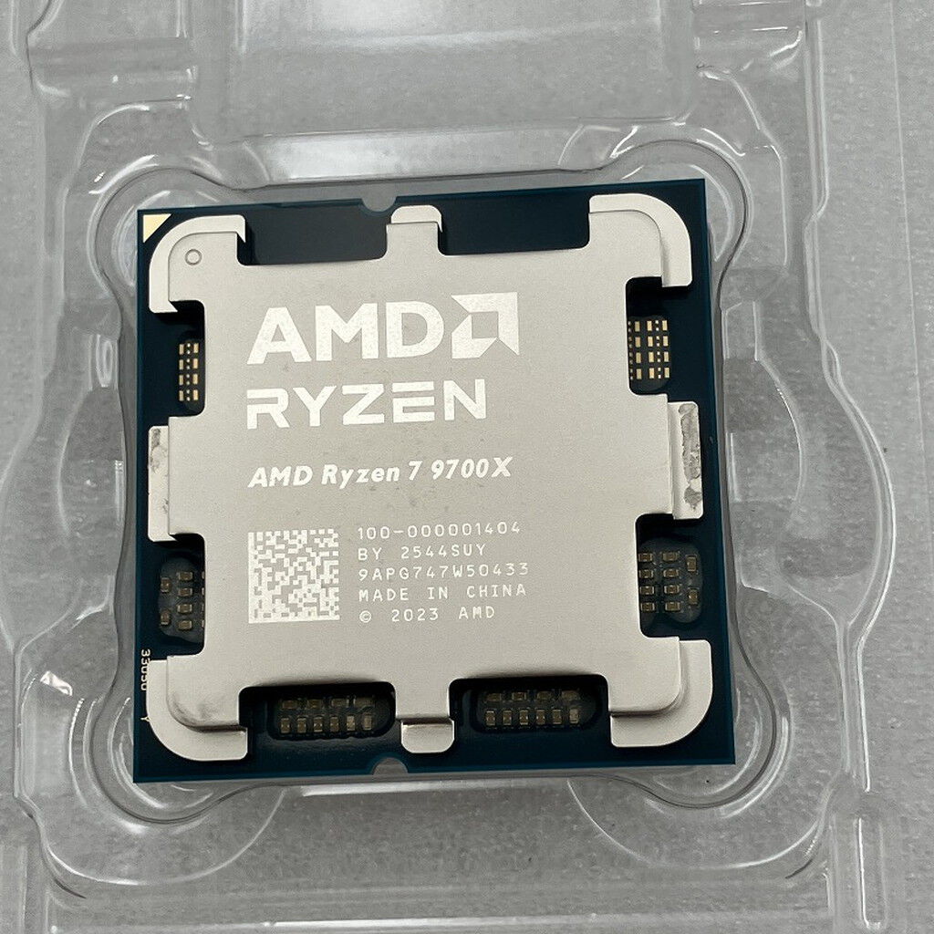 中古 AMD Ryzen 7 9700X (AM5/3.8GHz/40M/C8/T16/65W) 169022 （351376