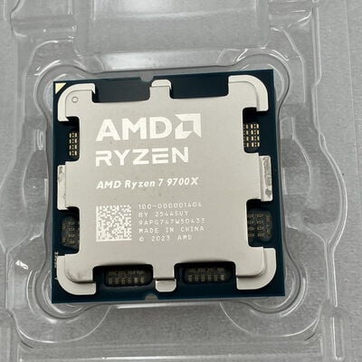 【新潟店】中古  AMD Ryzen 7 9700X (AM5/3.8GHz/40M/C8/T16/65W) 169022 