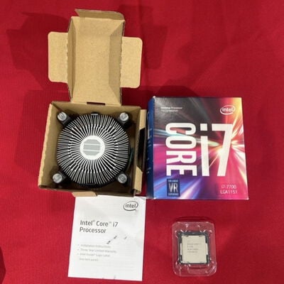 【静岡東瀬名店】中古  INTEL Core i7-7700 (1151/3.60GHz/8M/C4/T8) 133191 
