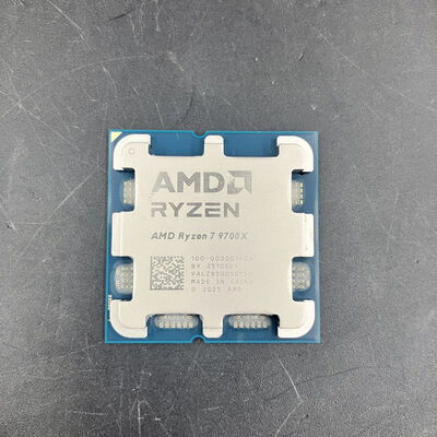 【大須店】中古  AMD Ryzen 7 9700X (AM5/3.8GHz/40M/C8/T16/65W) 169022 