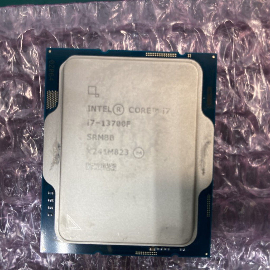 中古 INTEL Core i7 13700F (1700/2.1G/30M/C16/T24) 154211 （364893