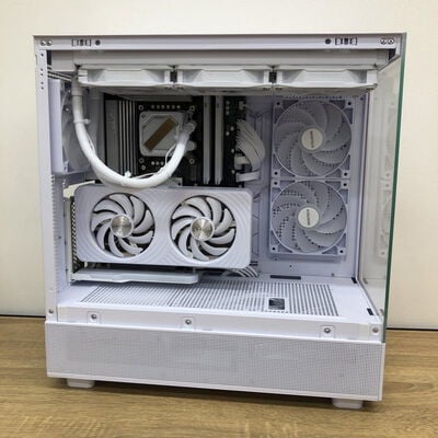 【津ラッツ店】中古  自作PC(Ultra 5 225/32GB/SSD512GB/RTX5060Ti 16GB) 4990001632 