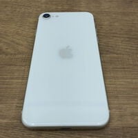 中古  【SoftBank版SIMフリー】Apple iPhoneSE 4.7インチ (第3世代) 64GB (スターライト) MMYD3J/A 154837 