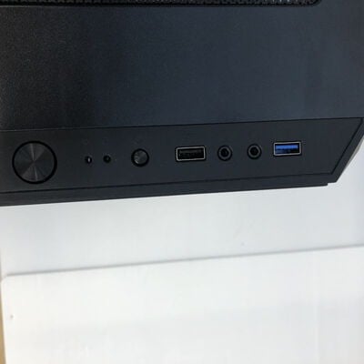 【徳島住吉店】中古  ENERMAX ECB-PB30-BB-ARGB(PABYSATXｶﾞﾗｽ) 175088 