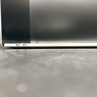 【熊本浜線店】中古  Apple MacBook Pro 16インチ (i9 2.3GHz/1TB/32GB) シルバー (Late 2019) 4510001932 