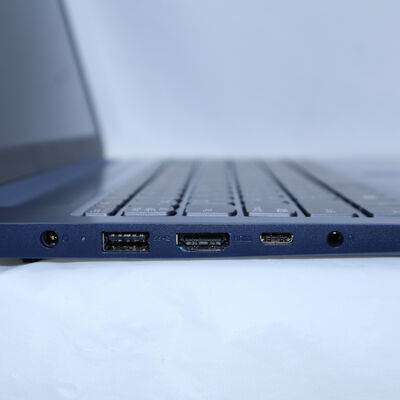 【通販センター】中古  Lenovo IdeaPad Slim 3 15AMN8 (Ryzen 3 7320U/8GB/オンボード) 202833 