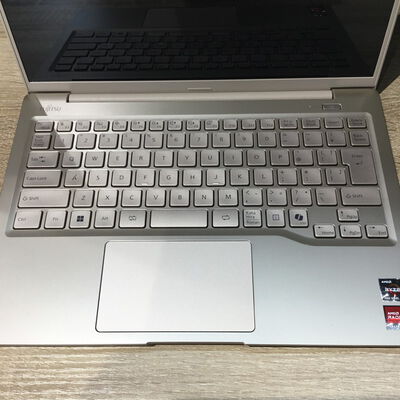 【松山環状枝松店】中古  FUJITSU LIFEBOOK MH55/J3 (Ryzen 5 7520U/16GB/SSD256GB/なし/オンボード/14.0/1920&times;1200/W11H) 4560001272 