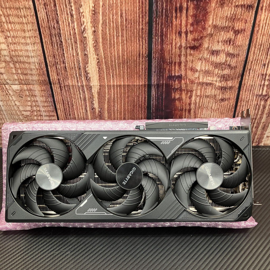 中古 GIGABYTE GV-N5080WF3OC-16GD (RTX5080 16G) 176523 （379910
