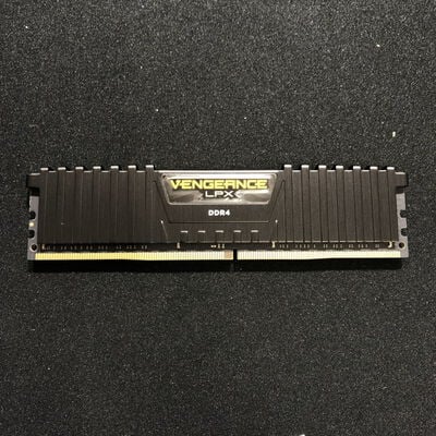 【福井日之出店】中古  PC4-25600 16GB デスクトップ用 140728 