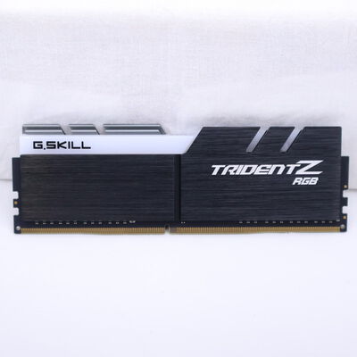 【通販センター】中古  PC4-25600 8GB デスクトップ用(DDR4-3200) 140727 
