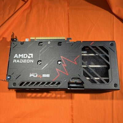 【なんば店】中古  SAPPHIRE PULSE Radeon RX9060XT GAMING OC 8GB AMD (RX9060XT 8G) 179893 