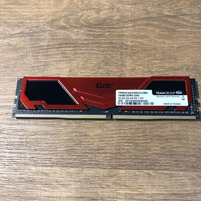 【姫路店】中古  PC4-25600 16GB デスクトップ用(DDR4-3200) 140728 