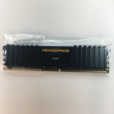 【佐賀南部バイパス店】中古  PC4-21300 16GB デスクトップ用(DDR4-2666) 135638 