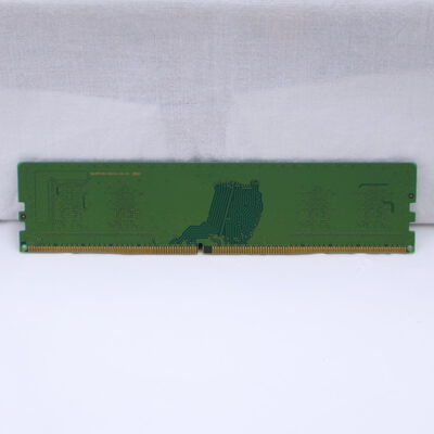 【通販センター】中古  PC4-21300 4GB デスクトップ用(DDR4-2666) 126164 