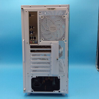 【秋葉原本店】中古  自作パソコン(i5 13400F/24GB/SSD1TB/RTX3060Ti/OSなし) 3410014294 
