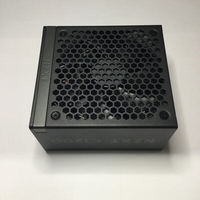 【松山環状枝松店】中古  NZXT PA-2G2BB-JP(C1200 Black ATX3.1 1200W 80+G P) 4560001375 