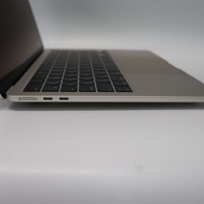 【札幌店】中古  Apple MacBook Air 13インチ 2024 (M3 8CPU 8 GPU/8GB/256GB) スターライト MRXT3J/A 3280020416 