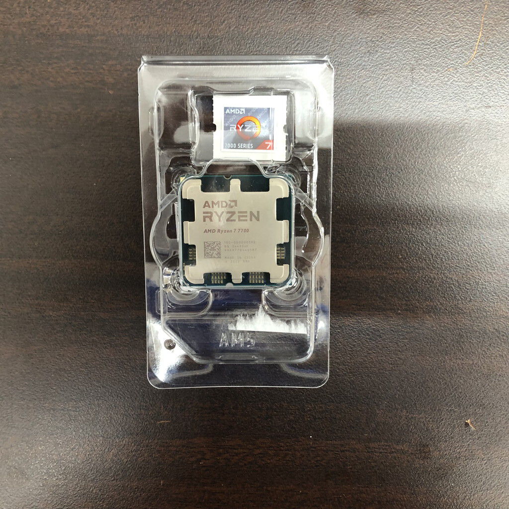中古 AMD Ryzen 7 7700 (AM5/3.8GHz/40M/C8/T16/65W) 1460024624