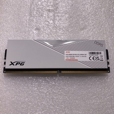 【甲府飯田店】中古  PC5-44800 16GB デスクトップ用 149153 
