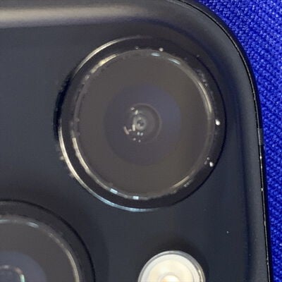 【横浜駅前店】中古  【docomo版SIMフリー】Apple iPhone15 無印 128GB ブラック MTMH3J/A 161068 