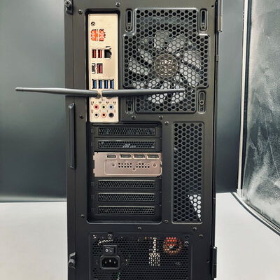 【熊本浜線店】中古  自作PC MSI(Ryzen 7 9800X3D/32GB/SSD2TB+1TB/RTX5080/W11H) 5370001175 