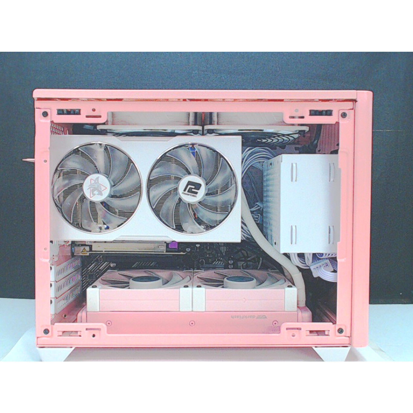 自作ゲーミングPC Ryzen5 1600/16GB/RX590/SSD HDD 自作ゲーミングPC Ryzen5 1600/16GB/RX590/SSD HDD