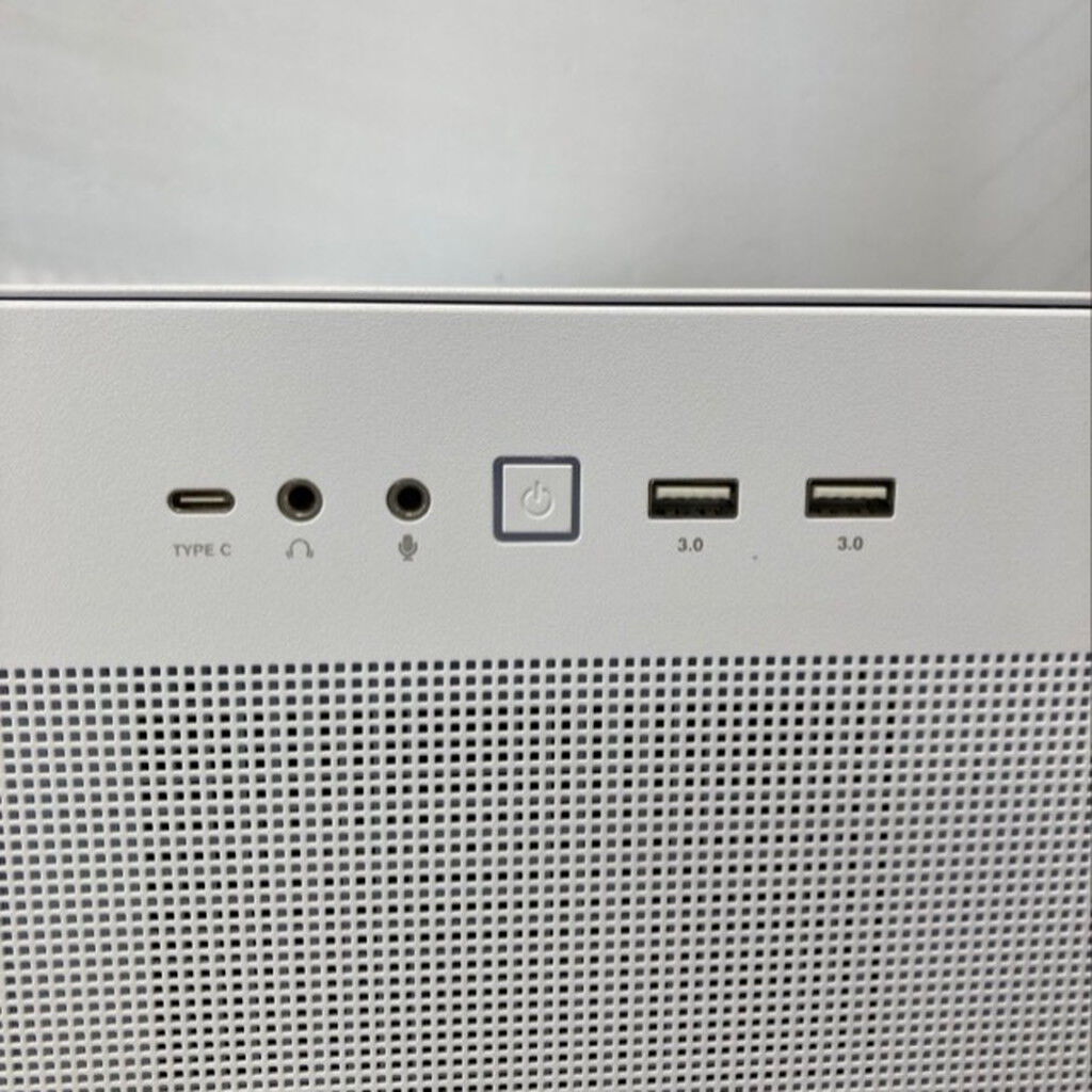 中古 自作PC(Ryzen 7 5700X3D/32GB/SSD1TB/RX7600XT/OS無し