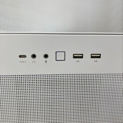 【堺七道店】中古  自作PC(Ryzen 7 5700X3D/32GB/SSD1TB/RX7600XT/OS無し) 4660001504 
