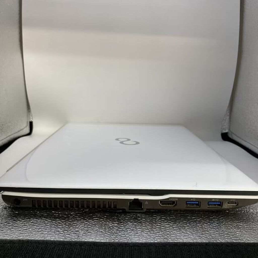 中古 Fujitsu LIFEBOOK AH50/E3 FMVA50E3W 1230010761 （383967