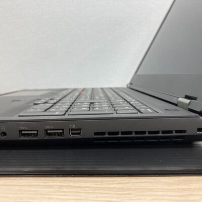 【静岡東瀬名店】中古  Lenovo ThinkPad P52　20MAS12700 (Core i7 8750H/16GB/SSD512GB/-/NVIDIA Quadro P1000 4GB/15.6ｲﾝﾁ/1920x1080/Wi-Fi/WEBCAM/W11H64) 176658 