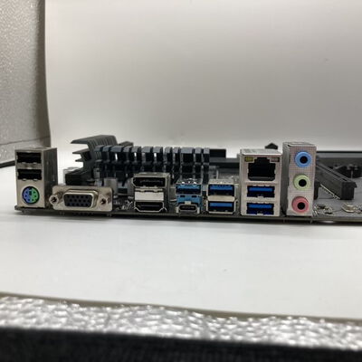 【八王子店】中古  ASRock B450 Pro4 (B450 AM4 ATX DDR4) 137906 