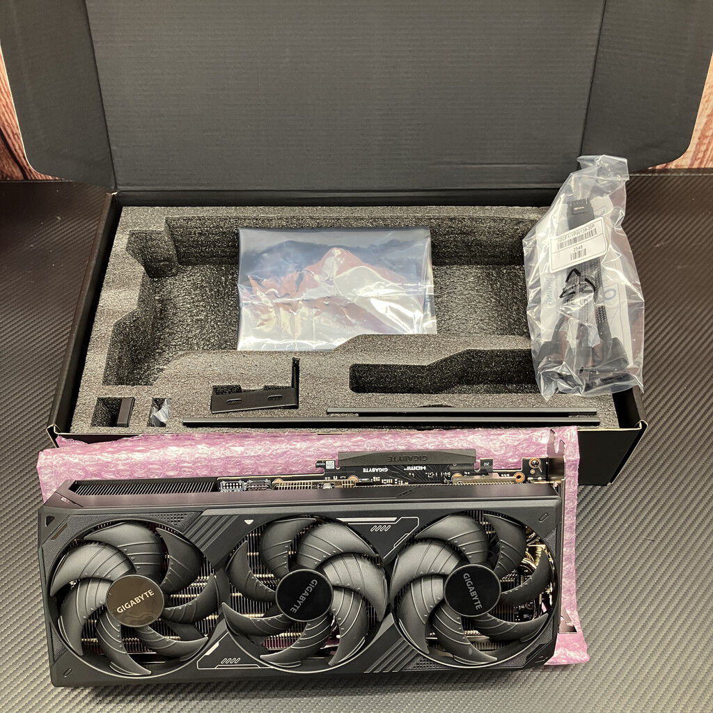 中古 GIGABYTE GV-N5080WF3OC-16GD (RTX5080 16G) 176523 （379910