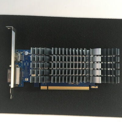 【博多店】中古  各社 Geforce GT1030 (2GB PCI-E) 136182 