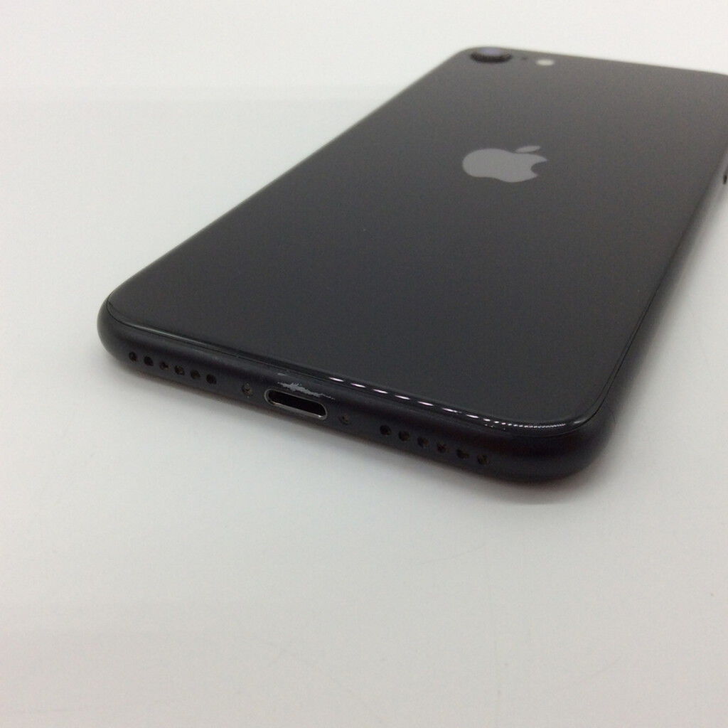 中古 【SIMロック解除済み】【docomo】Apple iPhoneSE 4.7インチ (第2