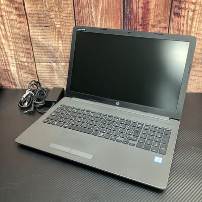 【富士青葉店】中古  HP 250 G7(i5-8265U/8GB/SSD128GB/W11H) 4660002254 