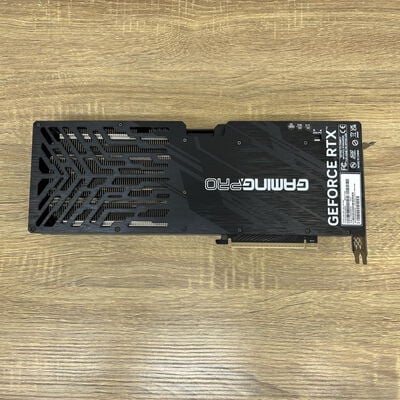 【津ラッツ店】中古  Palit NE75070019K9-GB2050A (RTX5070 12G) 1460027015 